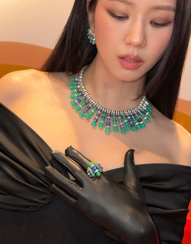 Jisoo nude photo 17
