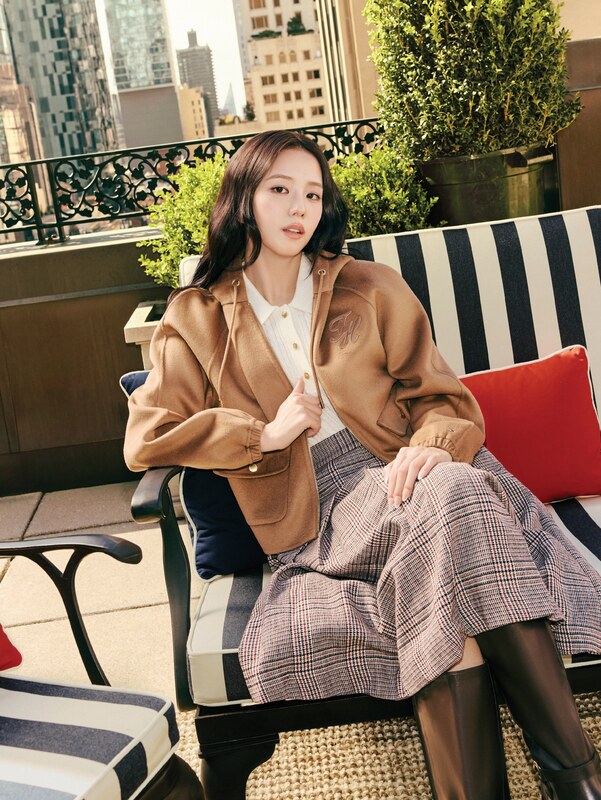 Jisoo nude photo 12