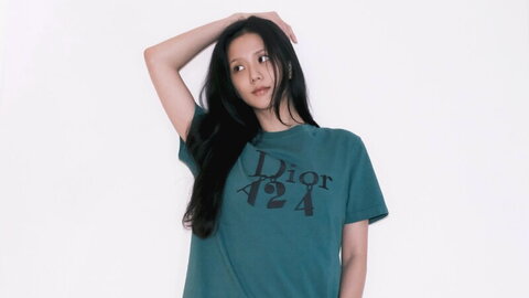 Jisoo nude photo 21