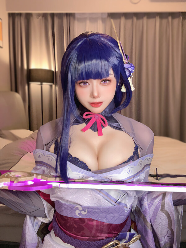Jiu yan nude photo 9