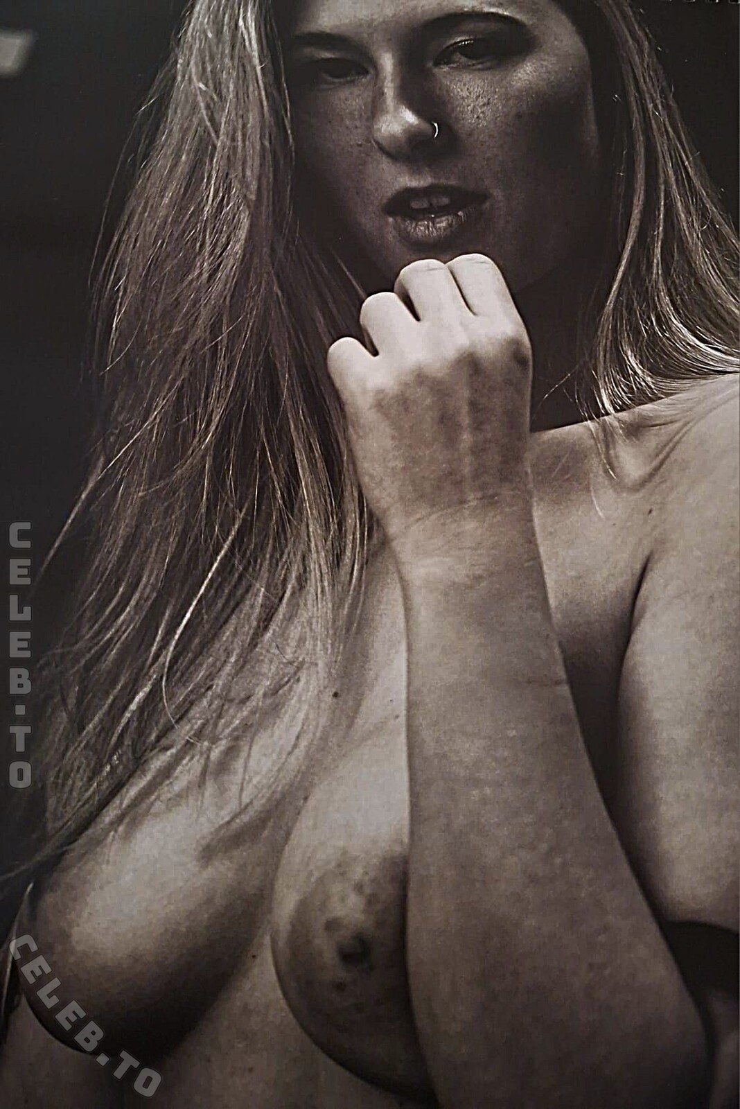 jny.rhs nude photo 1