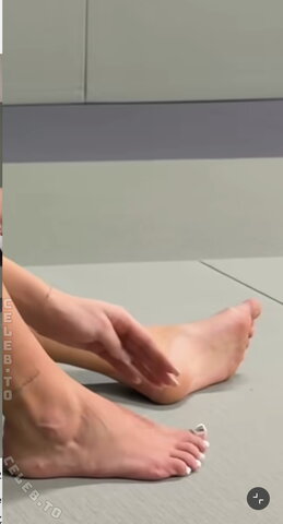 Joana Salamone nude photo 3