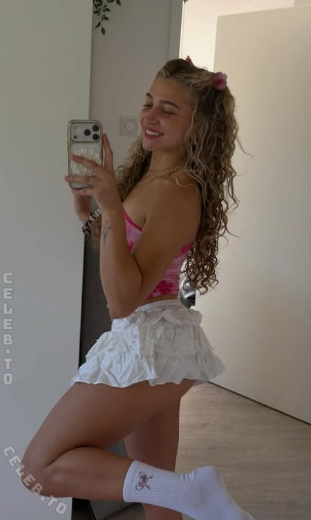 Joana Salamone nude photo 2