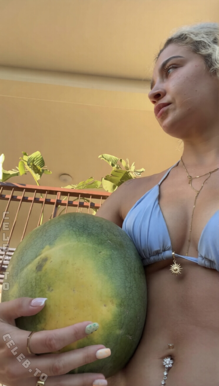 Joana Salamone nude photo 1