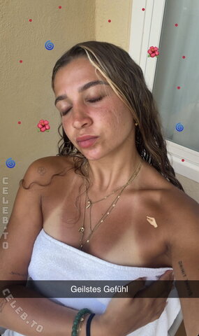 Joana Salamone nude photo 4