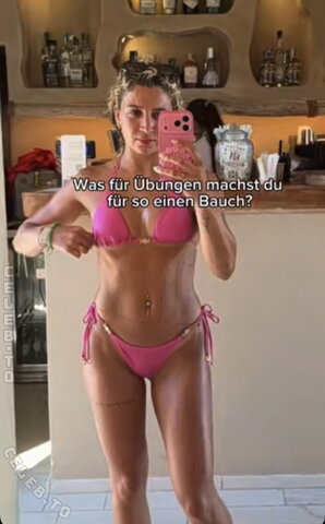 Joana Salamone nude photo 3