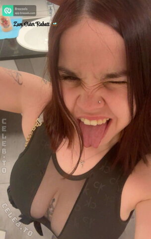Joanax2003 nude photo 6