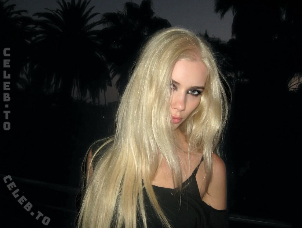 Joanna Kuchta nude photo 5