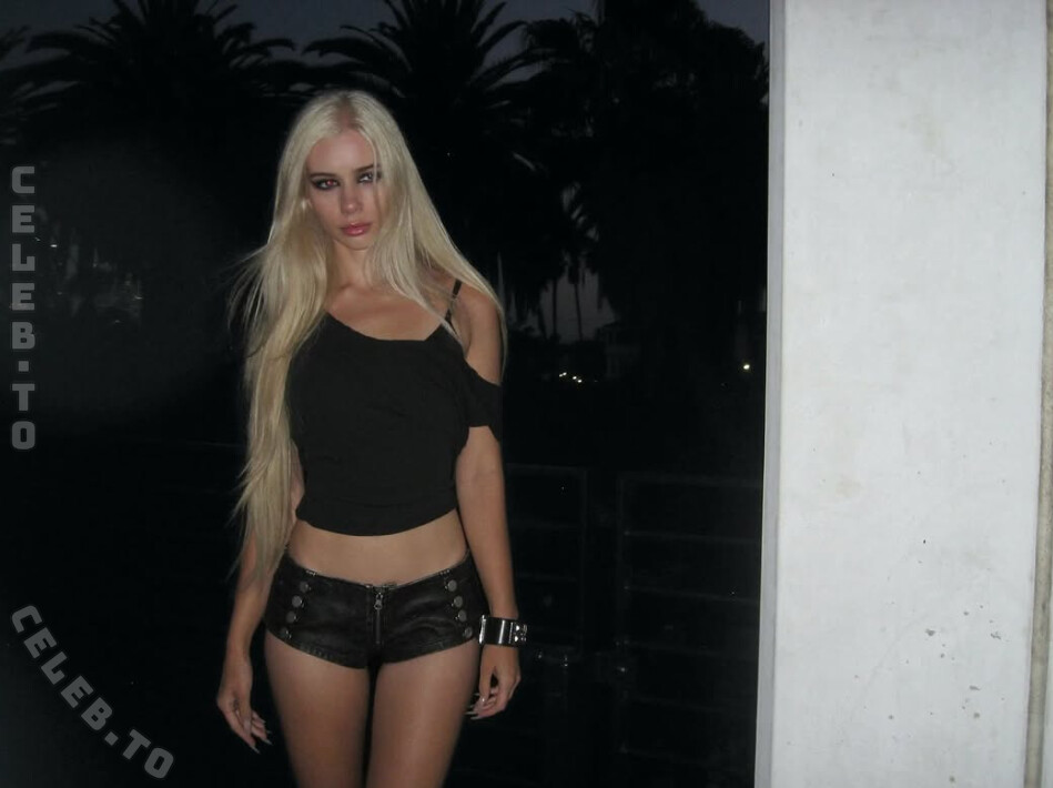 Joanna Kuchta nude photo 7