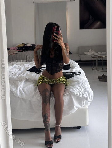 Joanna majolie nude photo 6