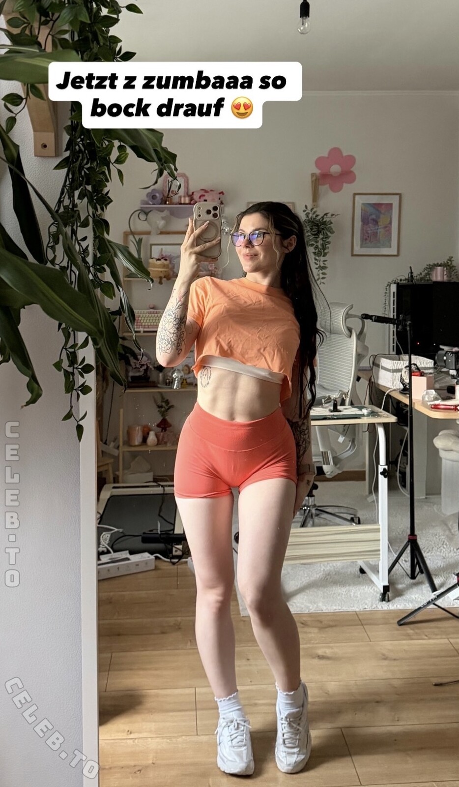 Joeel56 nude photo 1