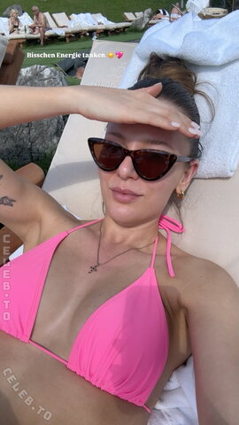 Joelina Drews nude photo 3