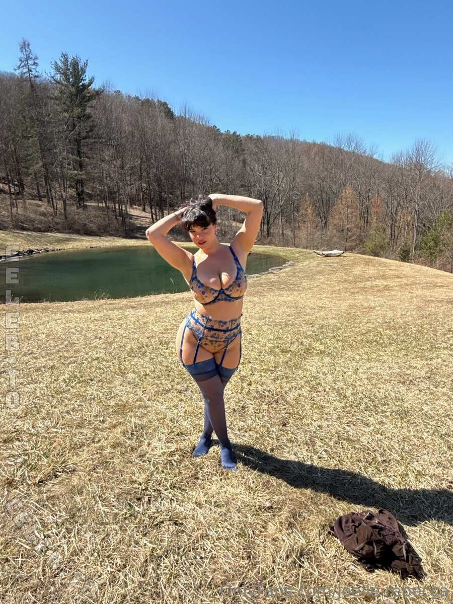 Joelle Rebecca nude photo 9