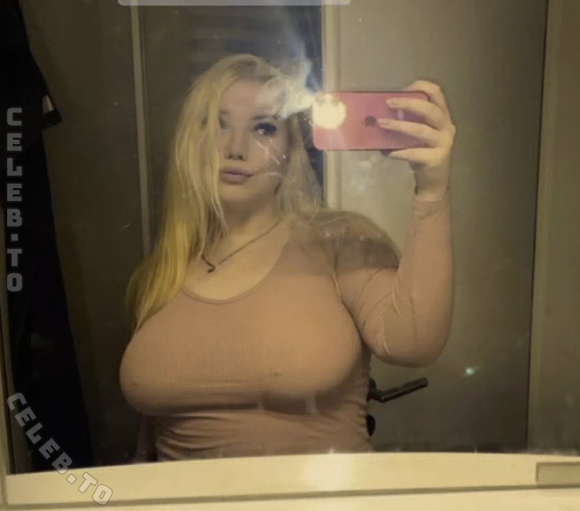 Joelle.boelk nude photo 3