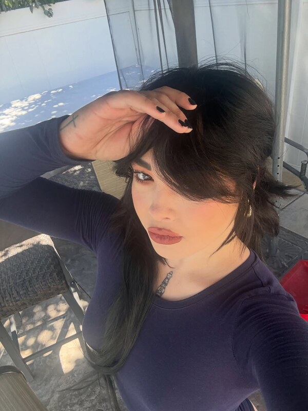 Johana nude photo 1
