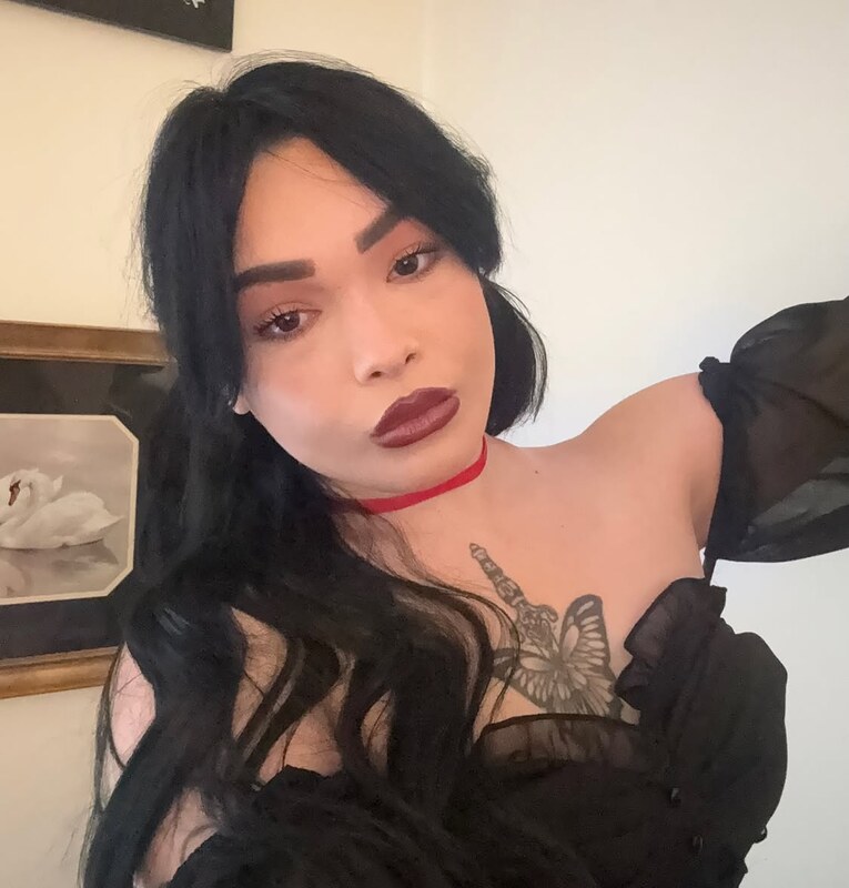 Johana nude photo 12