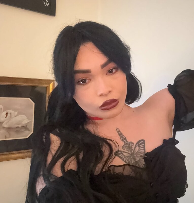 Johana nude photo 13