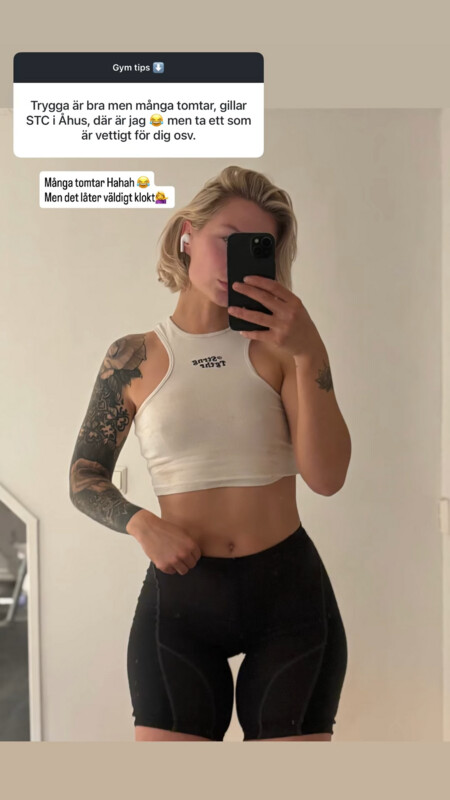Johanna Juhlin nude photo 4
