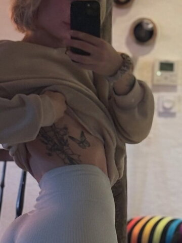 Johanna Juhlin nude photo 1