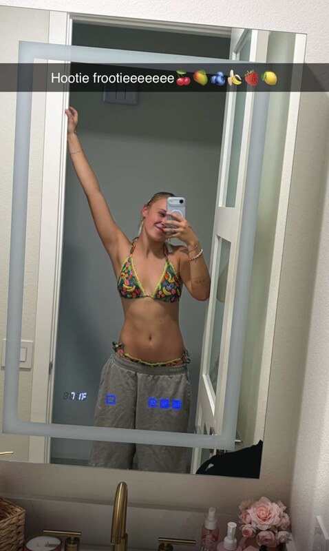 Jojo Siwa nude photo 2