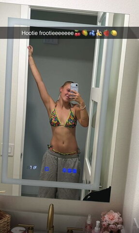 Jojo Siwa nude photo 6
