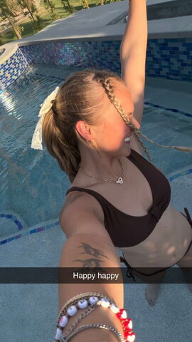 Jojo Siwa nude photo 2