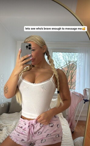 Jolie Becker photo 2