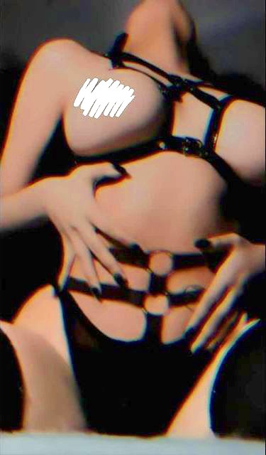 Jolie nude photo 8
