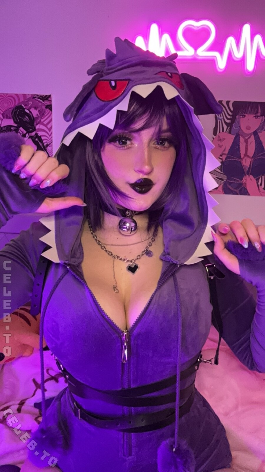 Jooyce.Chan nude photo 4