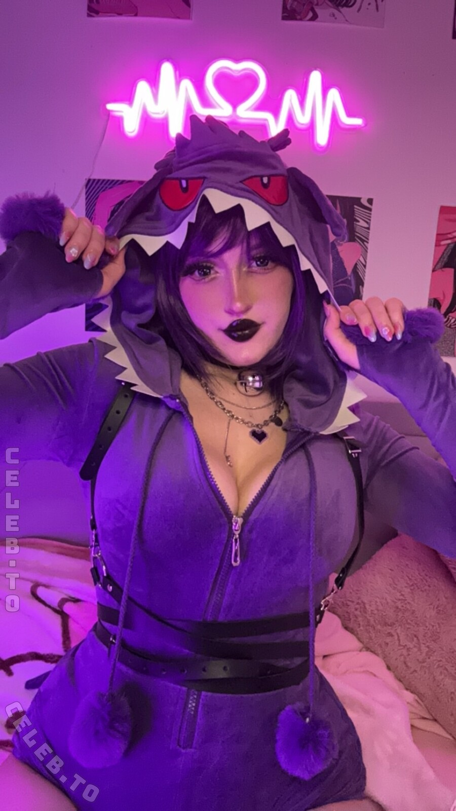Jooyce.Chan nude photo 8