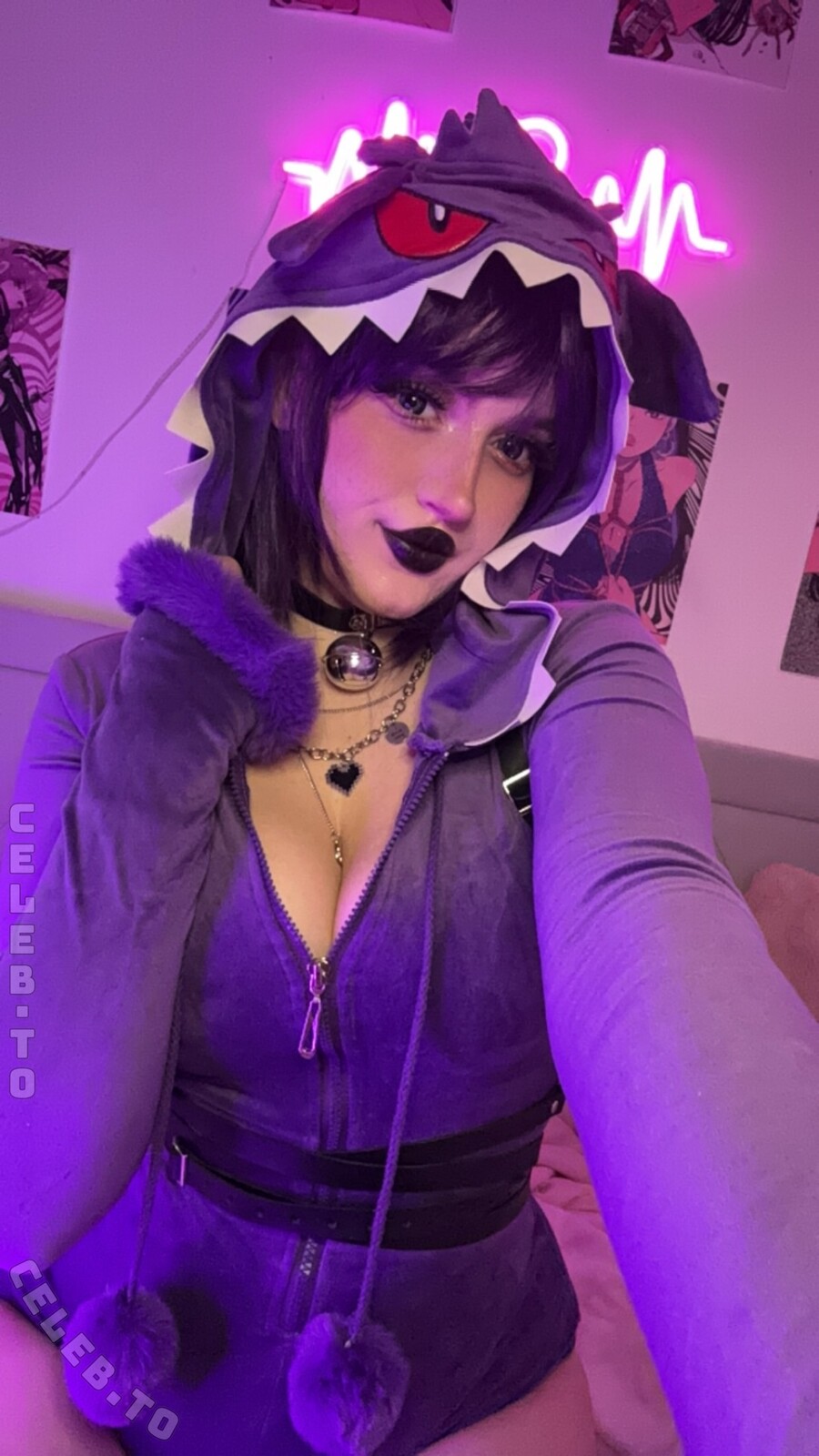 Jooyce.Chan nude photo 1