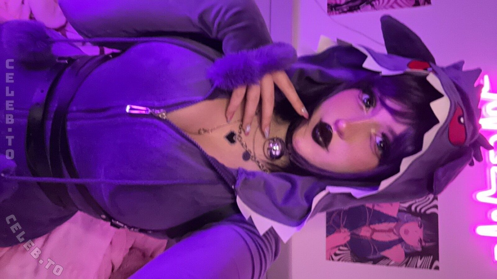 Jooyce.Chan nude photo 8