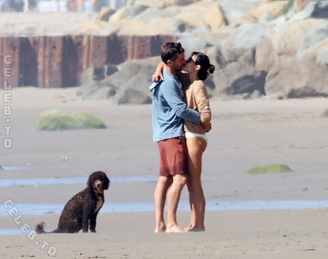 Jordana Brewster nude photo 10