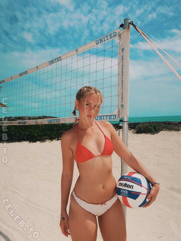 Jordyn Jones nude photo 31