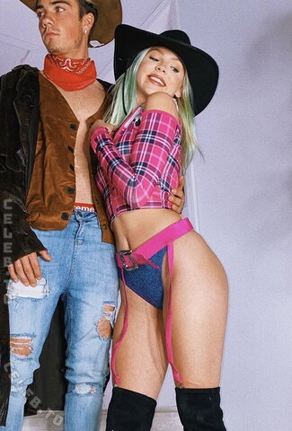 Jordyn Jones nude photo 61