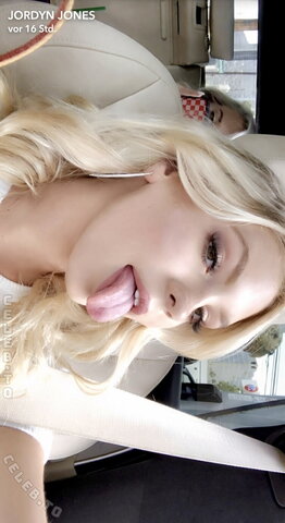 Jordyn Jones nude photo 98