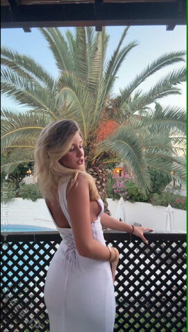 Josefine Scholl nude photo 2