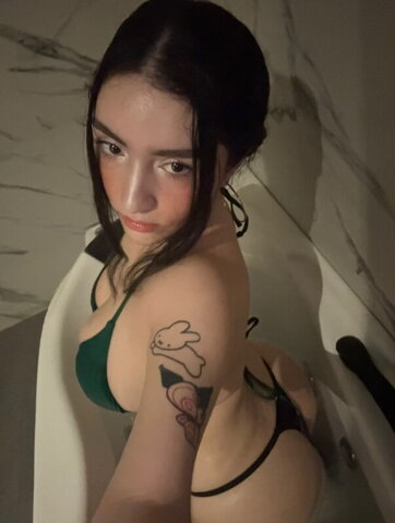 Joselynbluu nude photo 6