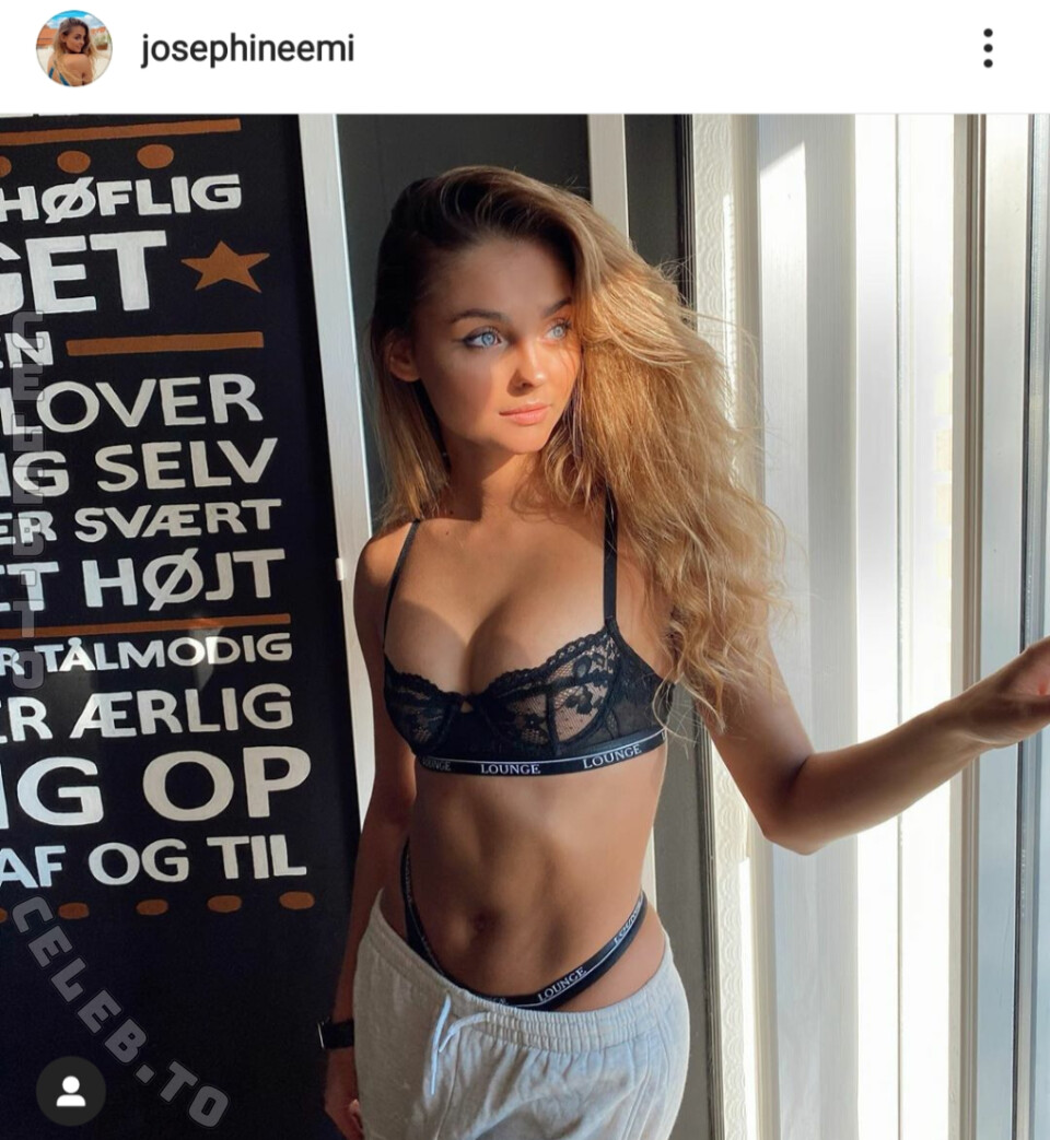 Josephine Emilia nude photo 3