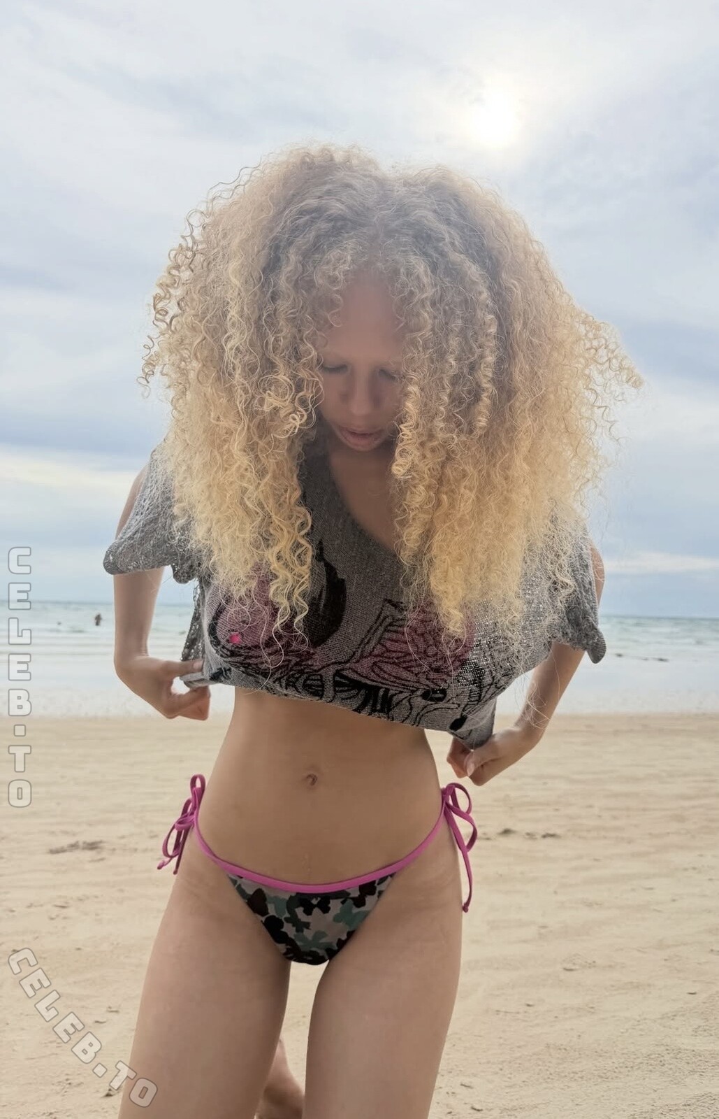 Josephine Madeleine Tolno nude photo 3