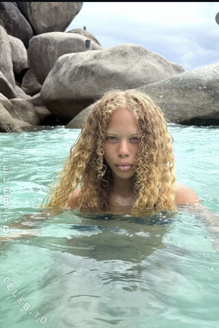 Josephine Madeleine Tolno nude photo 5