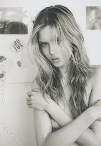 Josephine Skriver nude