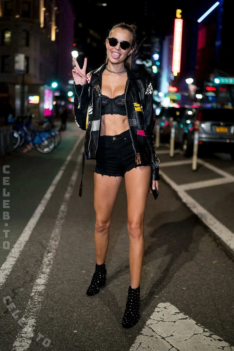 Josephine Skriver nude photo 1