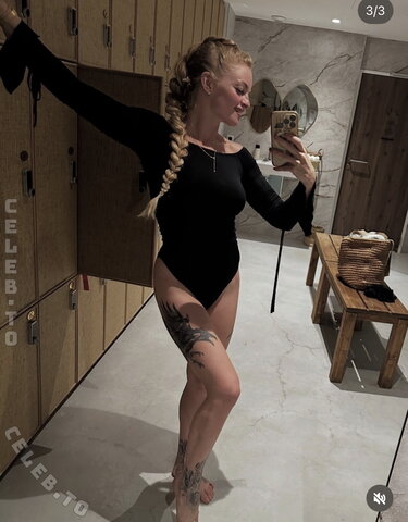 Josephine Welsch nude photo 14