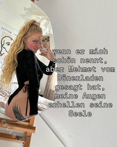 Josephine Welsch nude photo 12