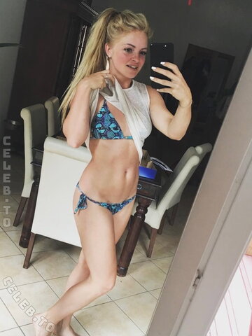 Josephine Welsch nude photo 5