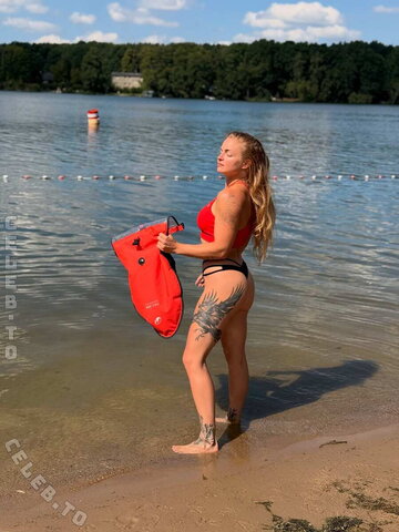 Josephine Welsch nude photo 12