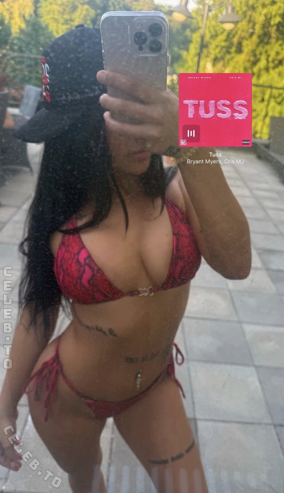 Josiirn nude photo 1