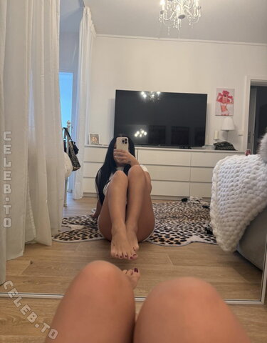 Josiirn nude photo 2
