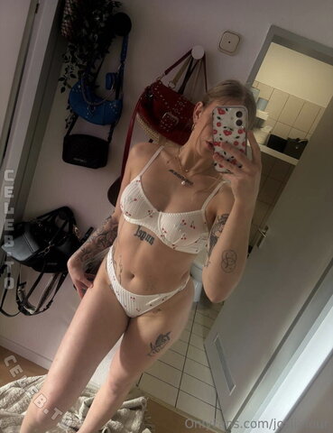 josixmeyr nude photo 16